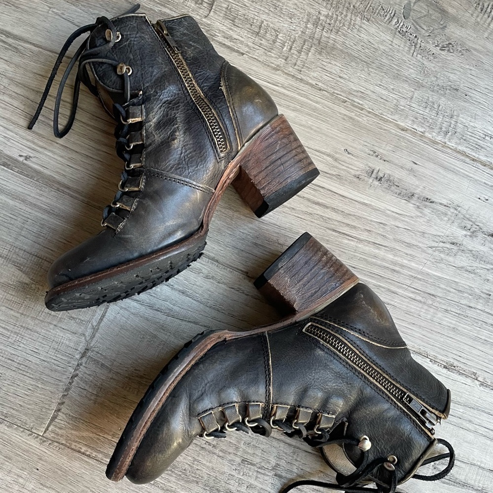 Freebird Rare Devin Boots Leather Lace Up Side Zipper Closure Black/Brown SZ 7 - Picture 6 of 16